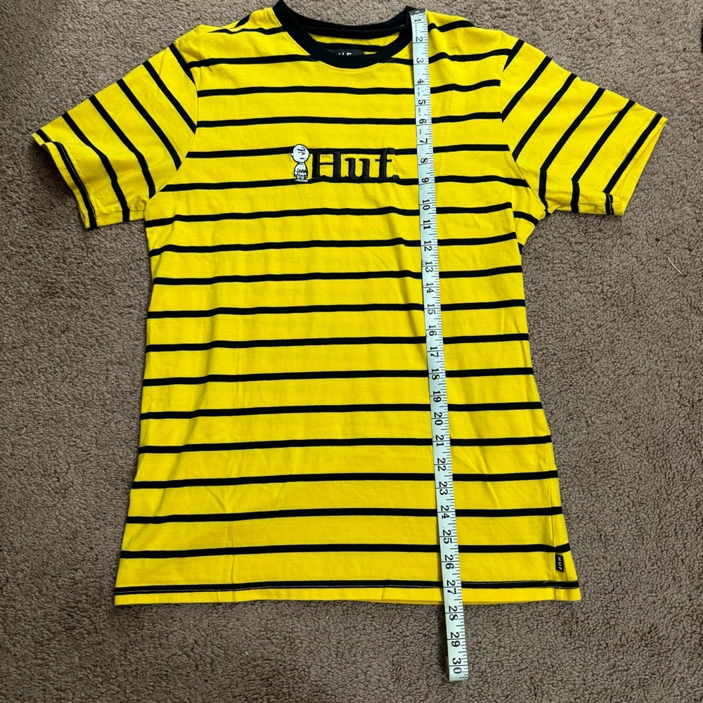 huf x peanuts tee